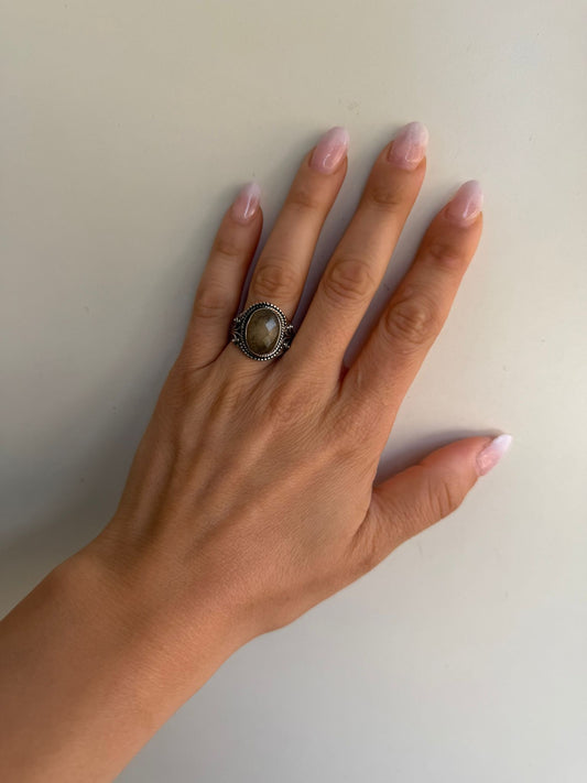 Anello in argento 925 con quarzo verde taglio sfaccettato
