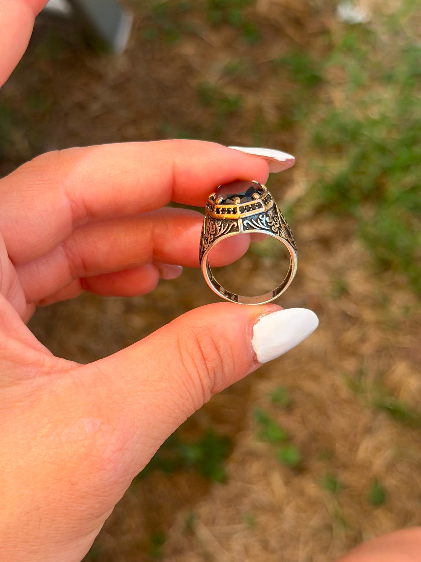 Anello Esagonale in Argento 925 con Onice Nero Sfaccettato e Serpente Laterale