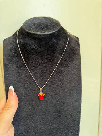 Collana in Argento 925 con Ciondolo Maglietta Smaltata Rossa e Arancione – Gioiello Sportivo