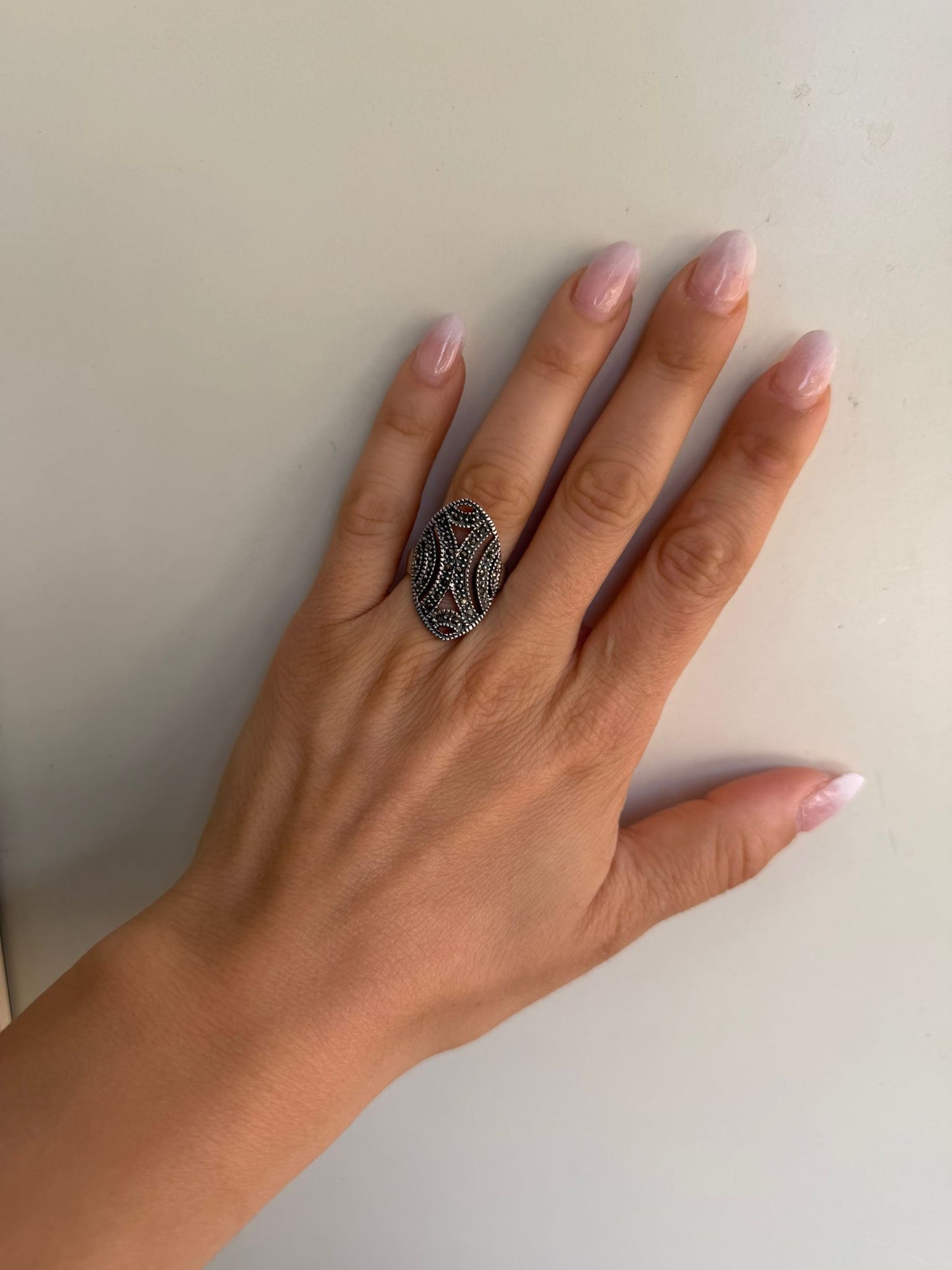 Anello con marcasiti in argento 925 – Gioiello classico artigianale