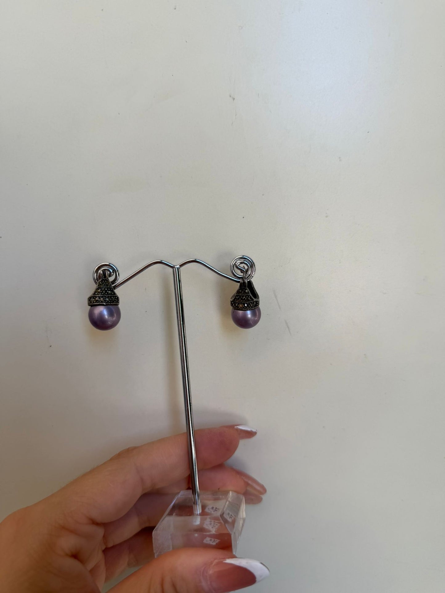 Orecchini in Argento 925 con Marcasiti e Perle Viola – Stile Retrò