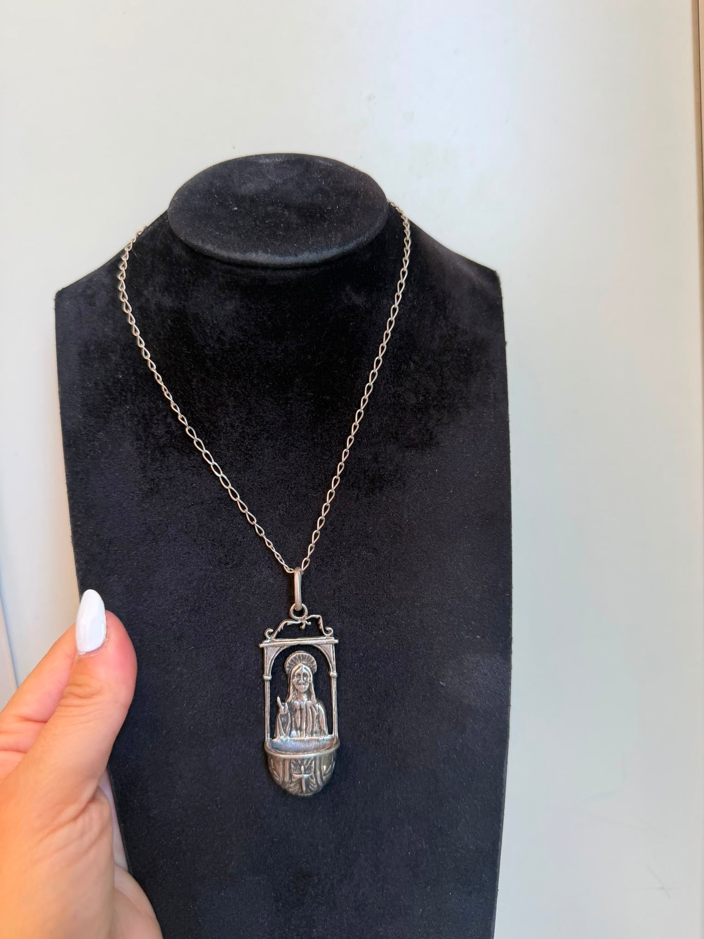 Collana in Argento 925 con Acquasantiera Madonna dei Miracoli in Argento 800