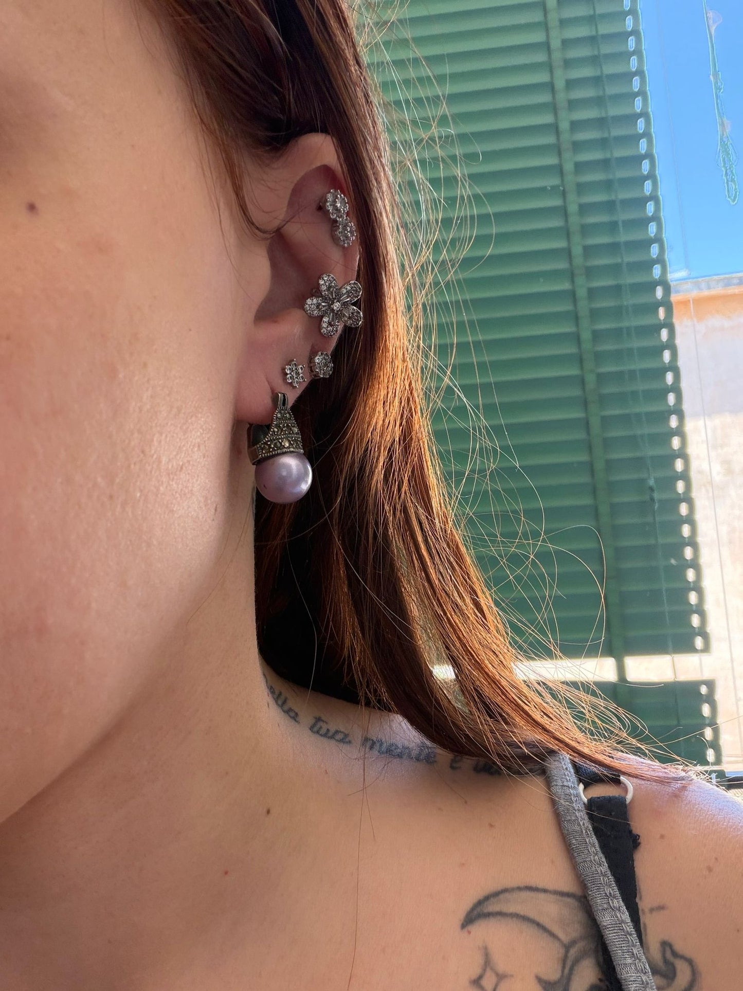 Orecchini in Argento 925 con Marcasiti e Perle Viola – Stile Retrò