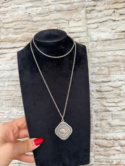Collana in argento 925 con ciondolo lumaca “prudenza”