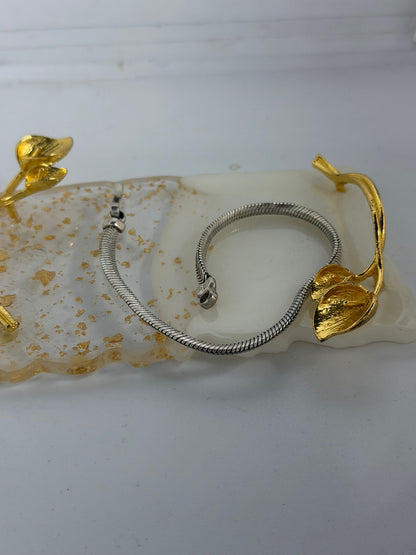 Bracciale Topo Schiacciato in Argento 925 – Design Unico Artigianale
