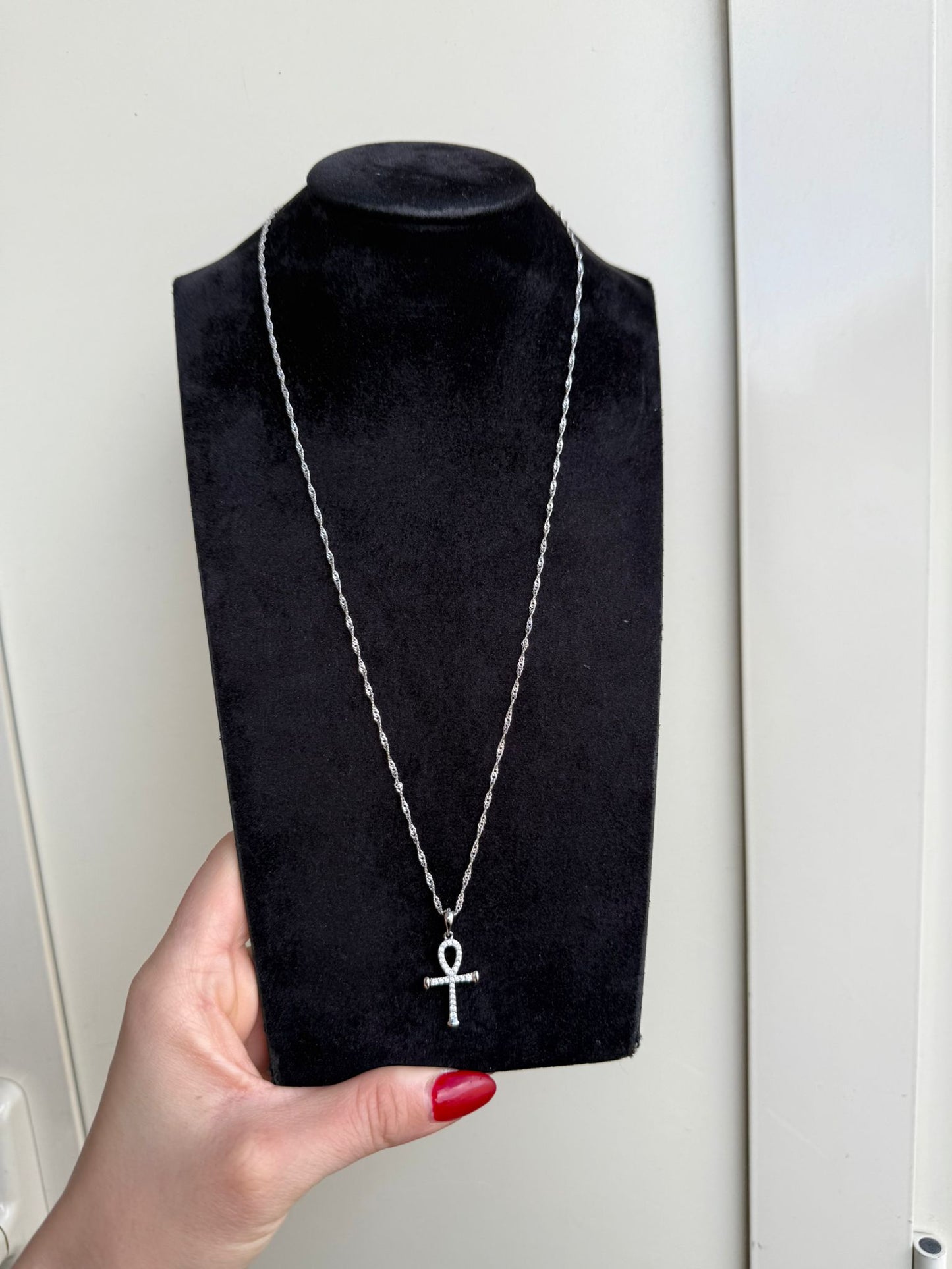 Collana Lunga Argento 925 con Croce Ank e Zirconi Bianchi – Simbolo Egizio Pezzo Unico
