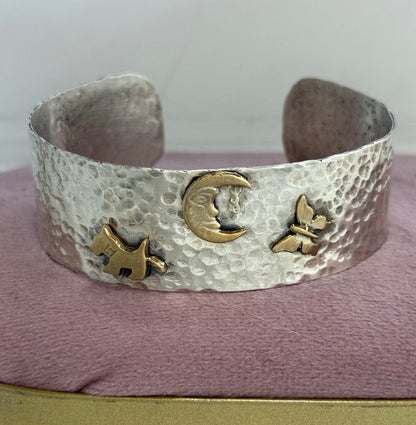 Bracciale Rigido in Argento 925 con Luna, Cane e Farfalla – Regolabile