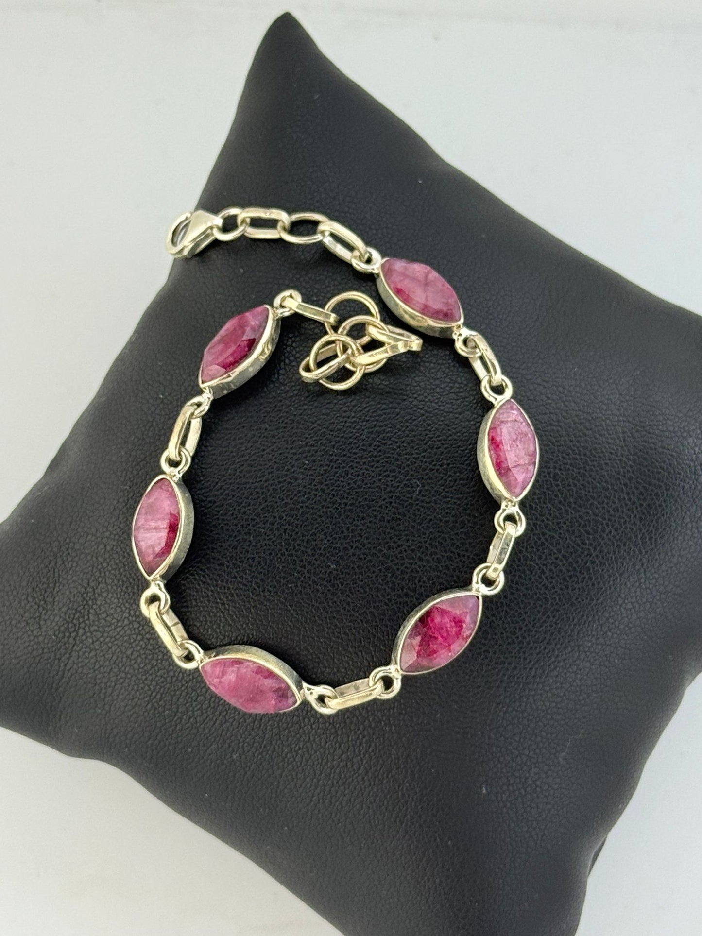 Bracciale in argento 925 radice di rubino fuxia