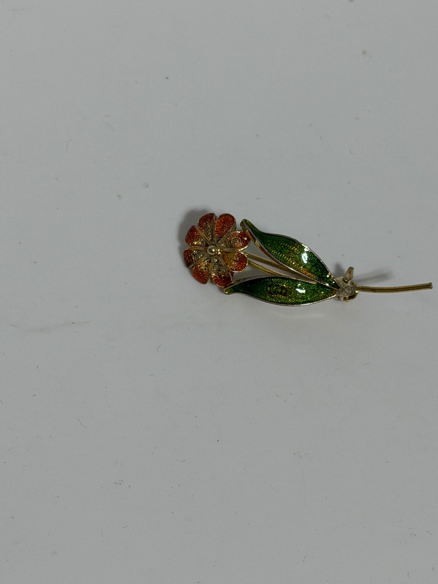 Spilla Fiore Filigranato Smaltata in Argento 925 – Accessorio Artigianale