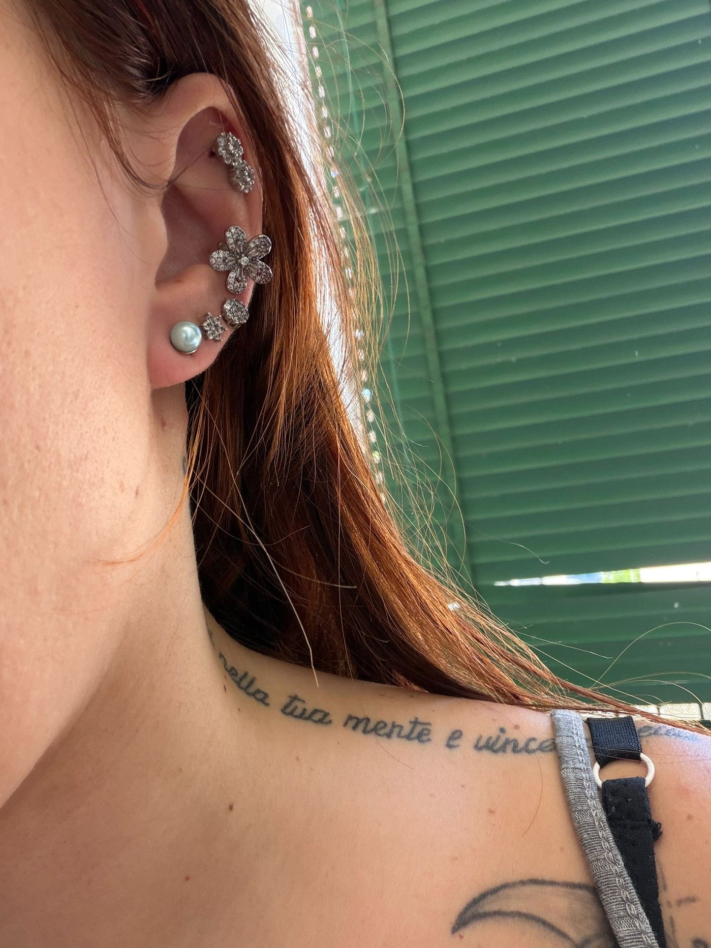 Orecchini in Argento 925 con Perla Azzurra – Delicatezza e Stile