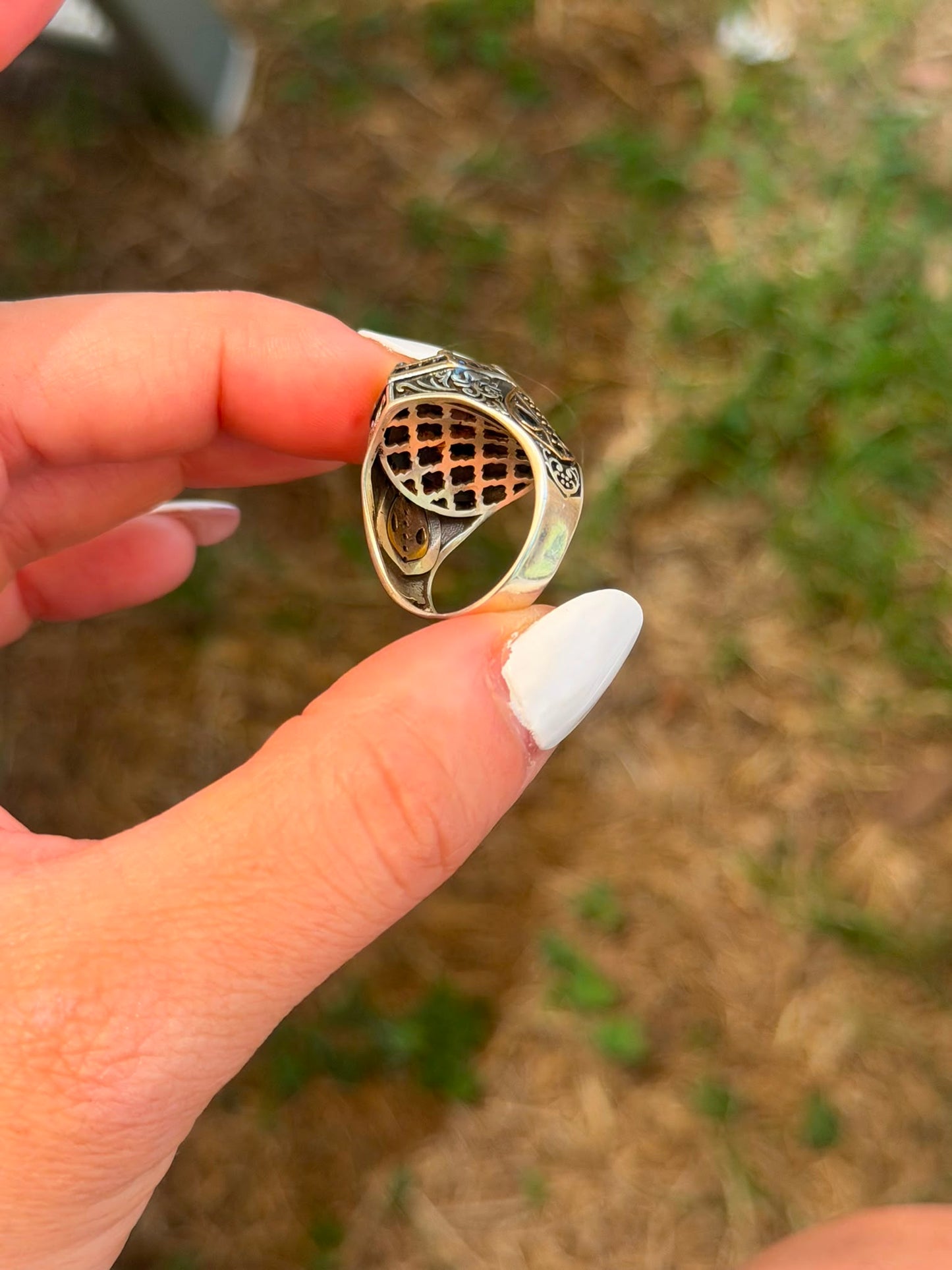 Anello Esagonale in Argento 925 con Onice Nero Sfaccettato e Serpente Laterale