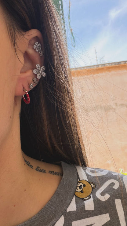Orecchini cerchi smaltati rossi in argento 925 – Stile bold artigianale