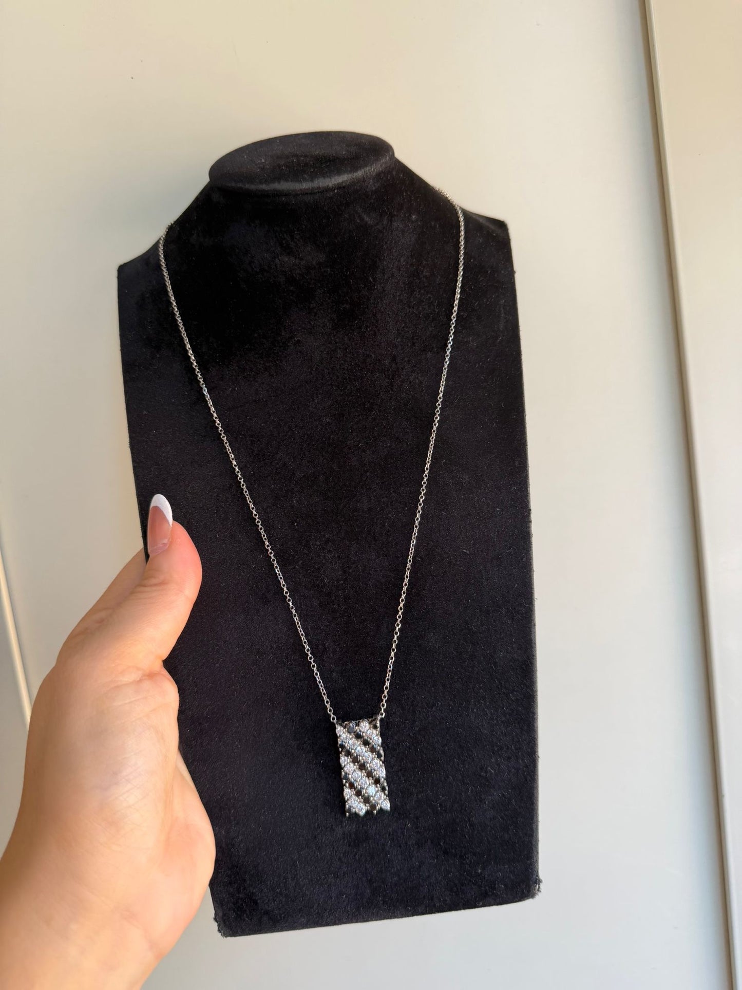 Collana Luxury in Argento 925 con Pietre Nere e Bianche – Eleganza Contemporanea
