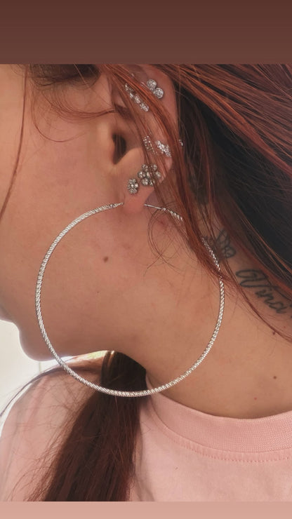Orecchini a cerchio sottile in argento 925 diamantati