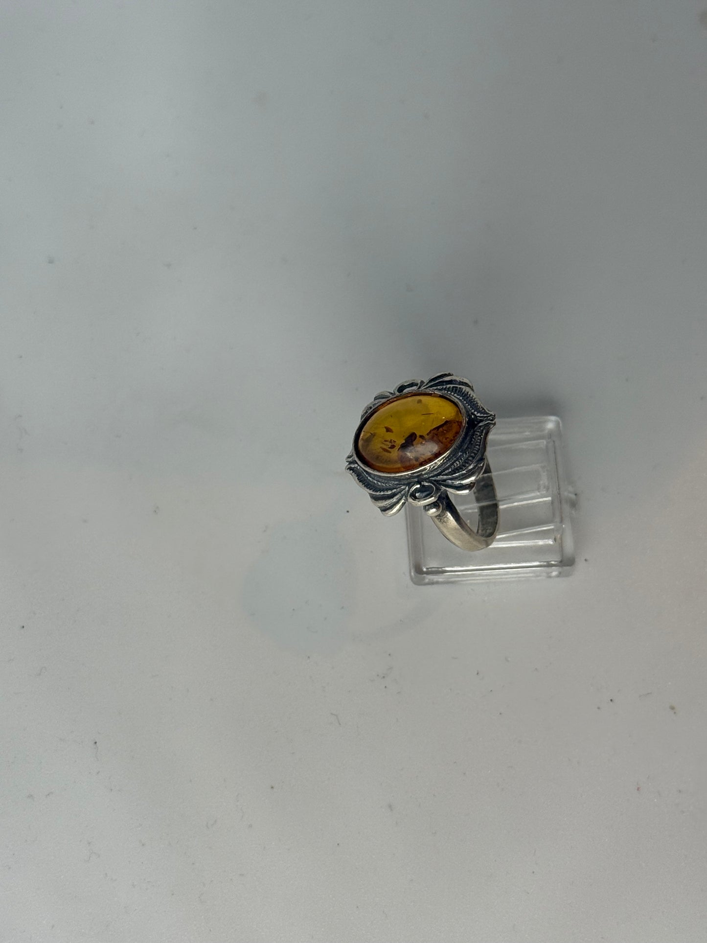Anello Argento 925 con Ambra Baltica Centrale | Misura 18 | Pezzo Unico