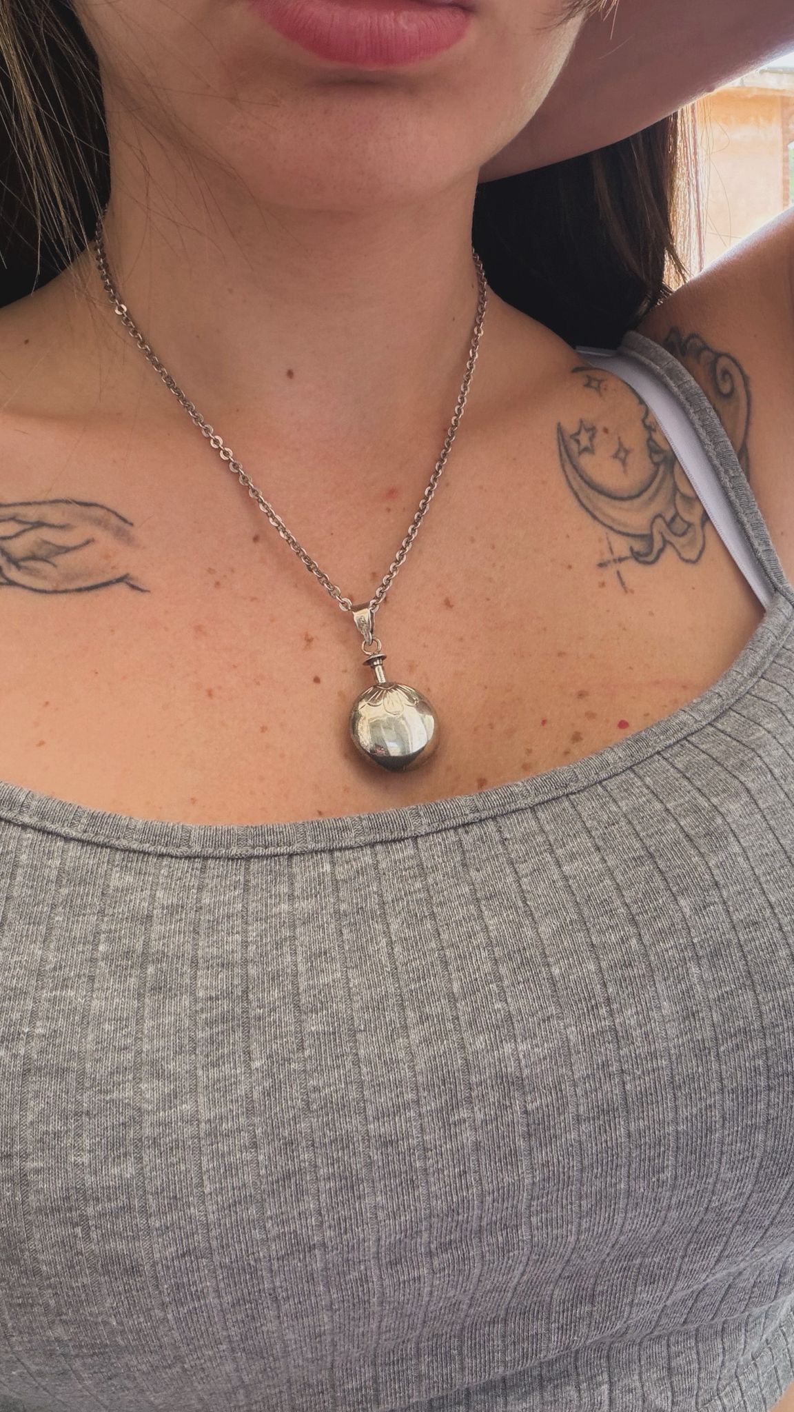 Collana in argento 925 con ciondolo portaprofumo