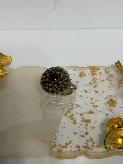 Anello Toppa Antica in Argento 925 con Marcasiti e Smalto Verde — Anni '40