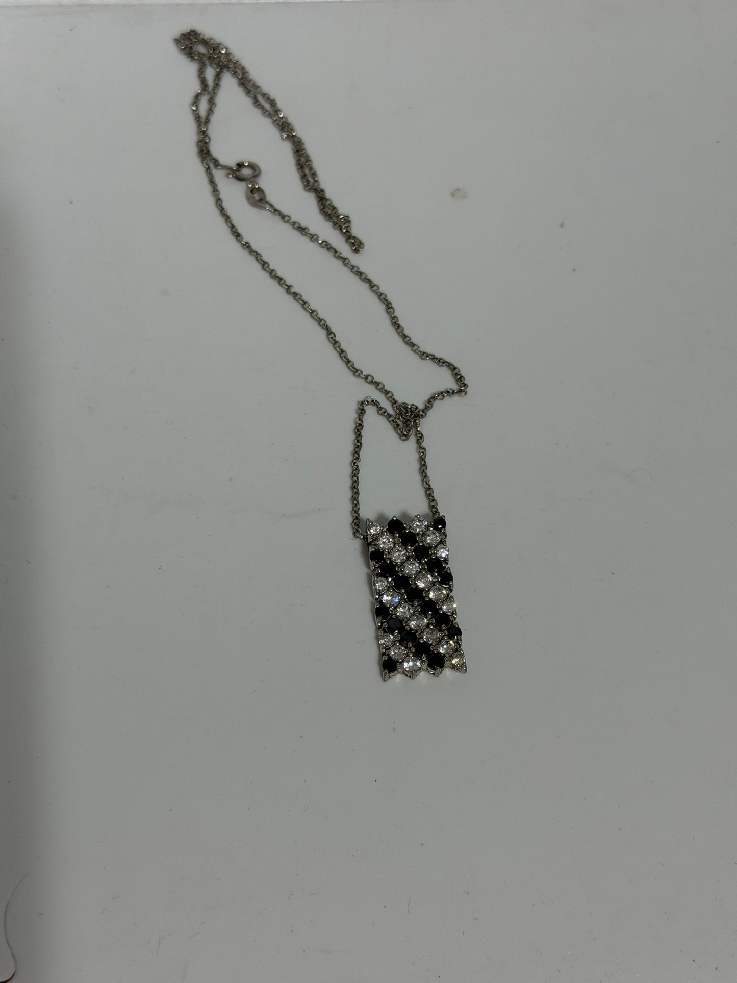 Collana Luxury in Argento 925 con Pietre Nere e Bianche – Eleganza Contemporanea