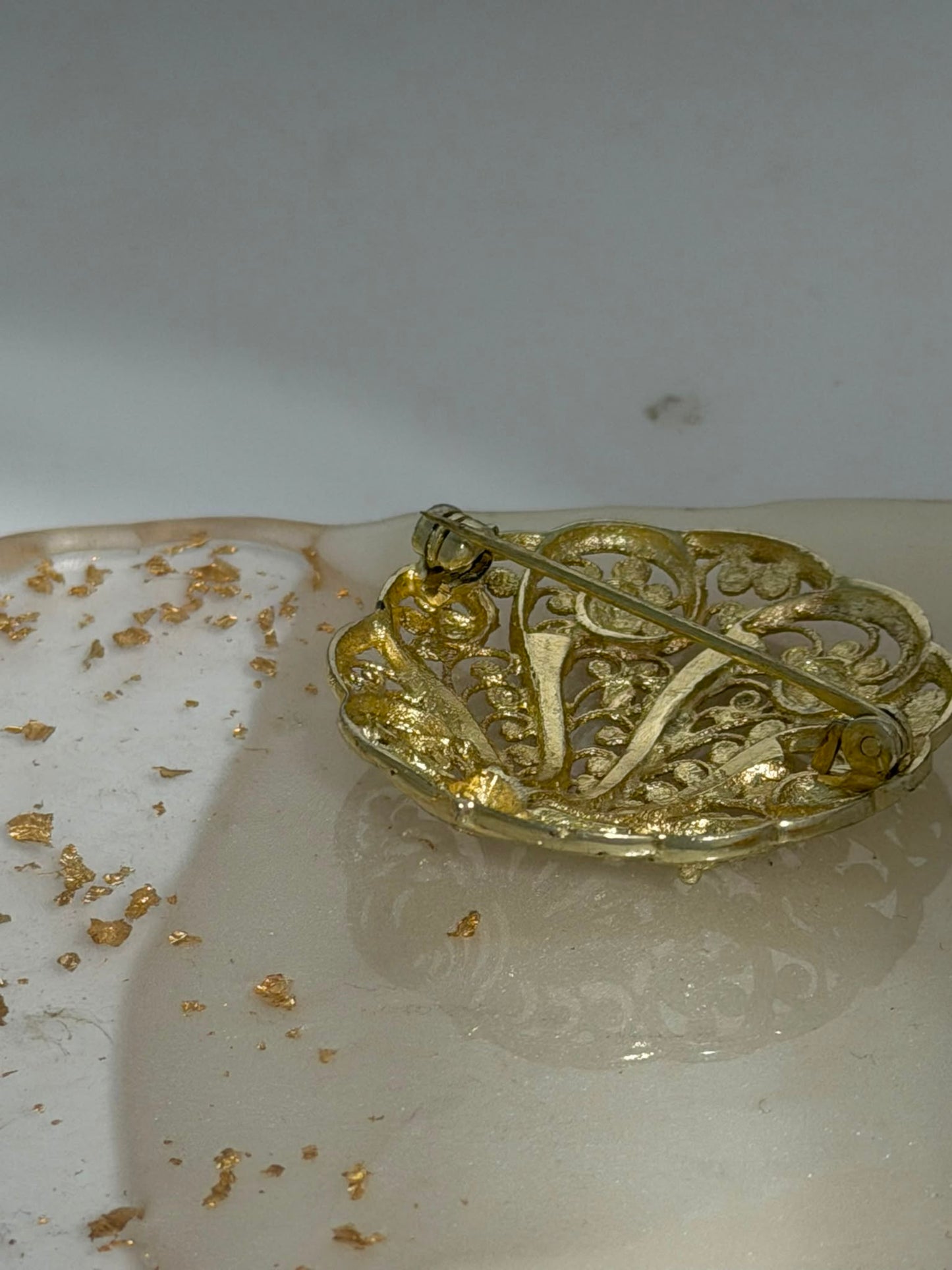 Spilla Filigranata Sarda in Argento 925 Dorata con Marcasiti – Pezzo Unico