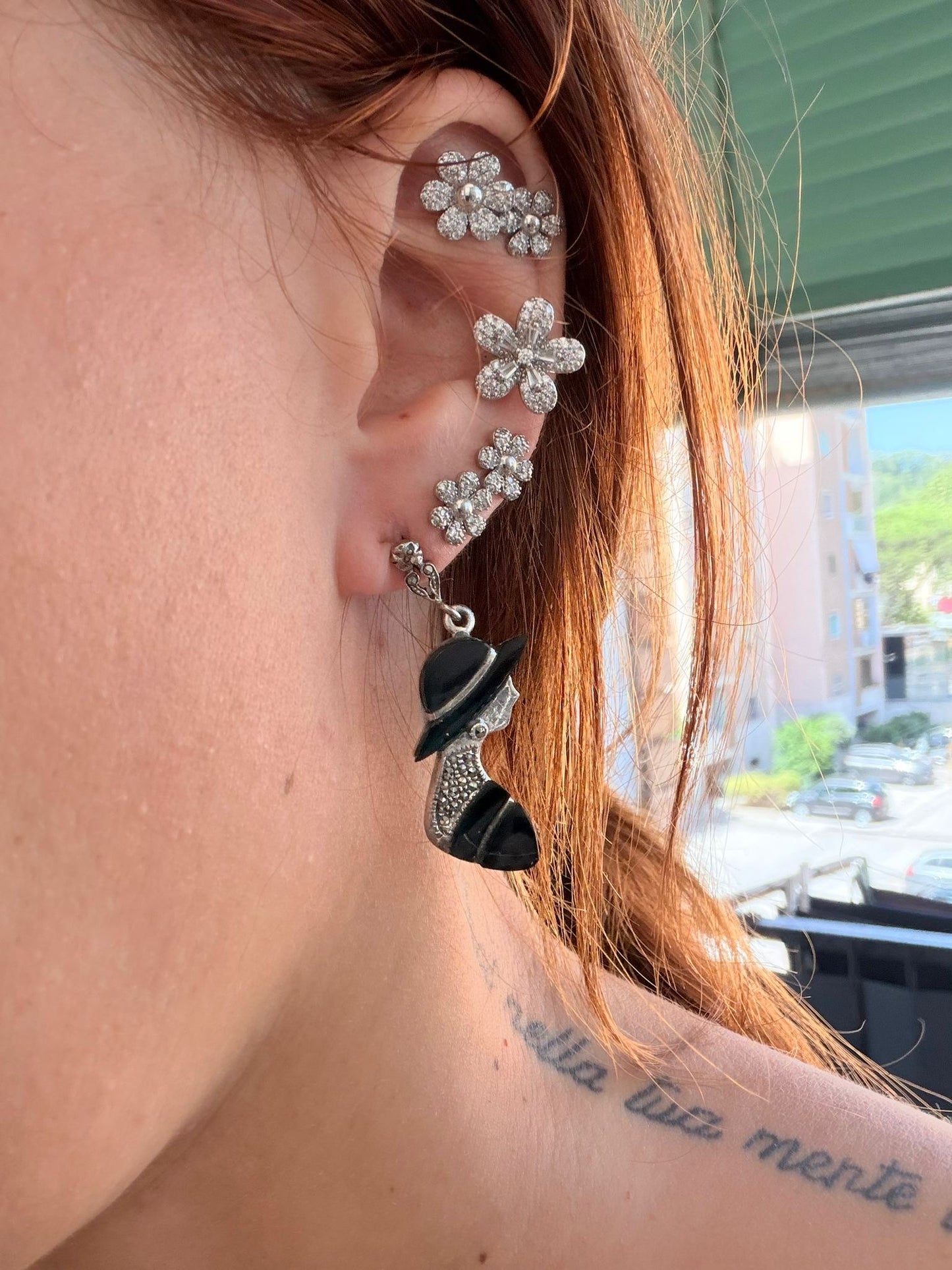 Orecchini in Argento 925 con Pietre Onice Nero e Marcasiti