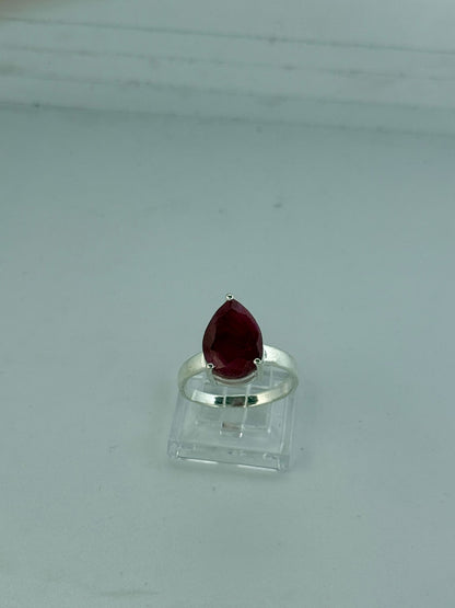 Anello in argento 925 radice di rubino fuxia
