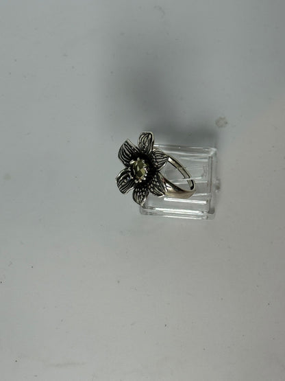 Anello Fiore Argento 925 con Pietra Centrale Gialla | Regolabile | Pezzo Unico