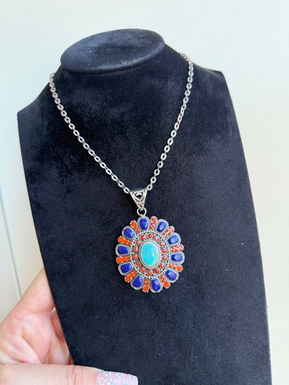 Collana in argento 925 ciondolo fiore lapis blu, corallo rosso e turchese