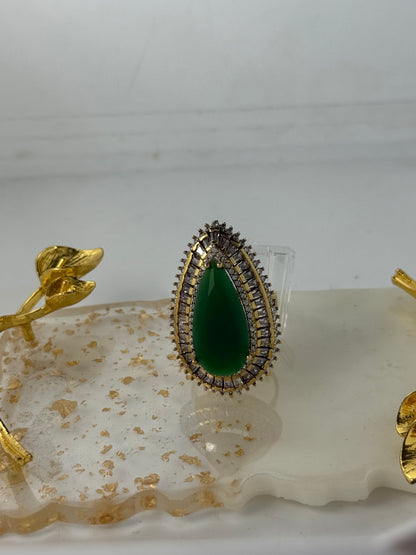 Anello in argento 925 e bronzo con smeraldo verde – Pezzo Unico