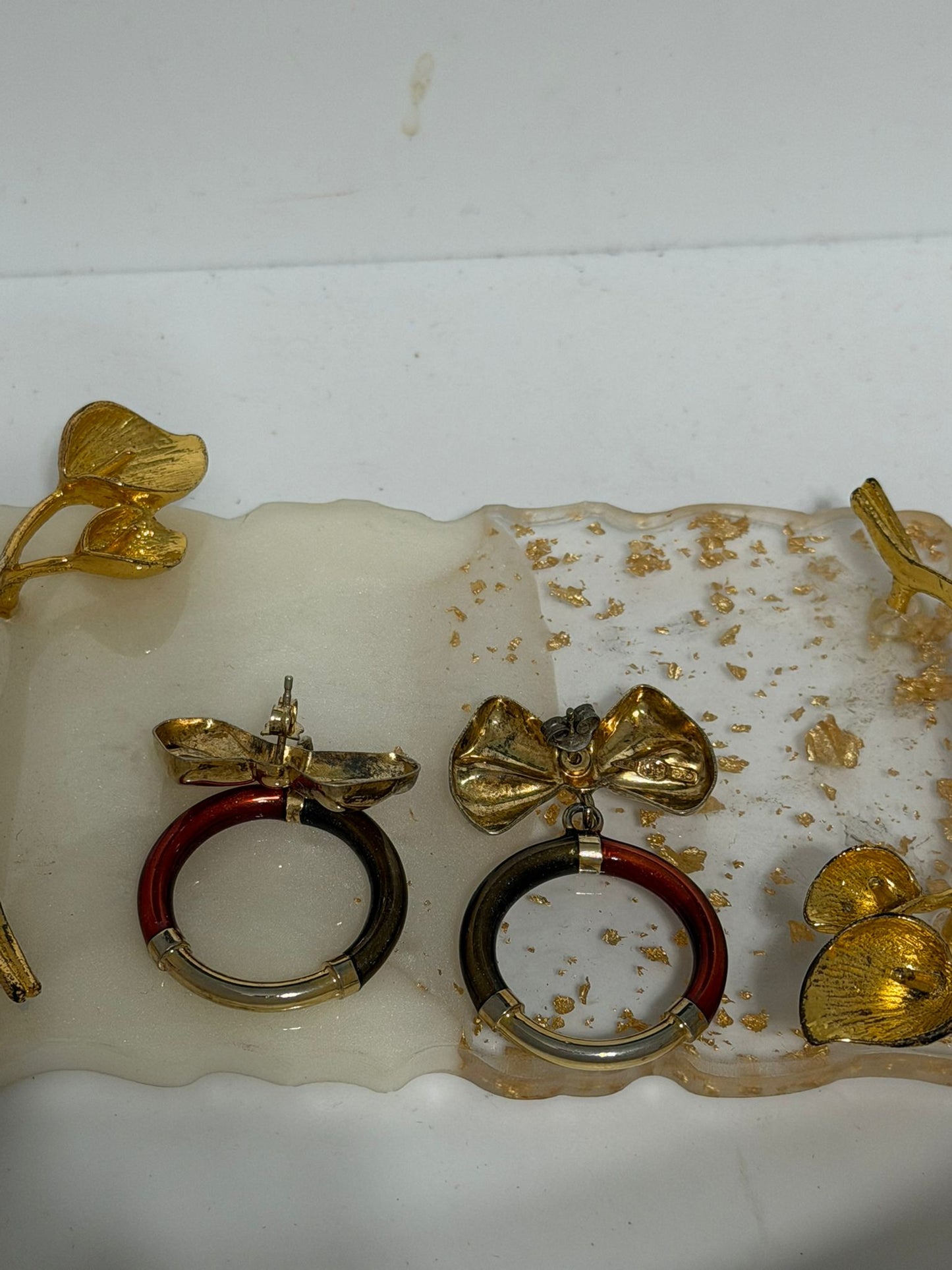 Orecchini in Argento 925 Dorato a Cerchi Pendenti Smaltati con Fiocco al Lobo