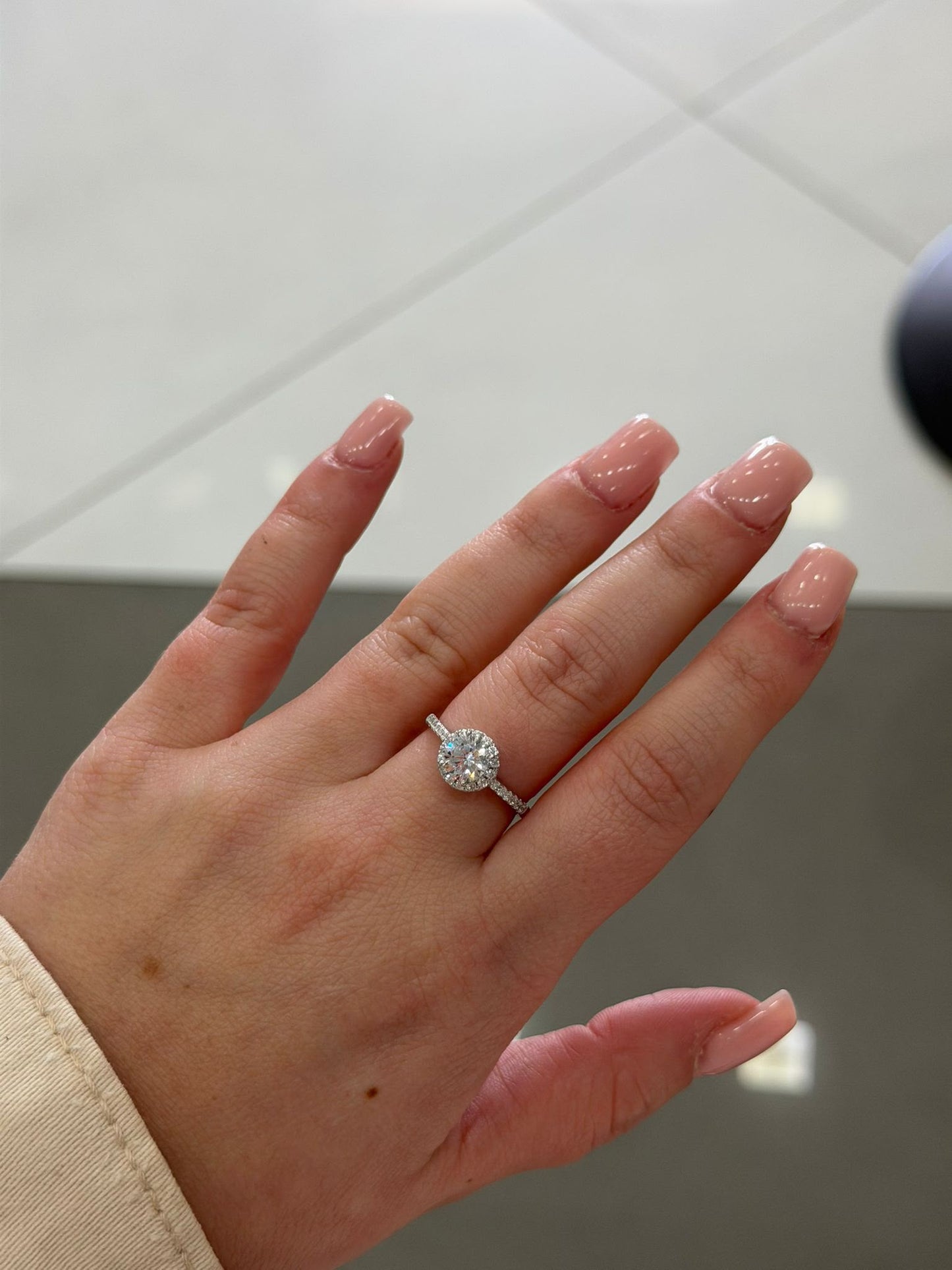 Anello solitario luxury in argento 925 con pietra bianca