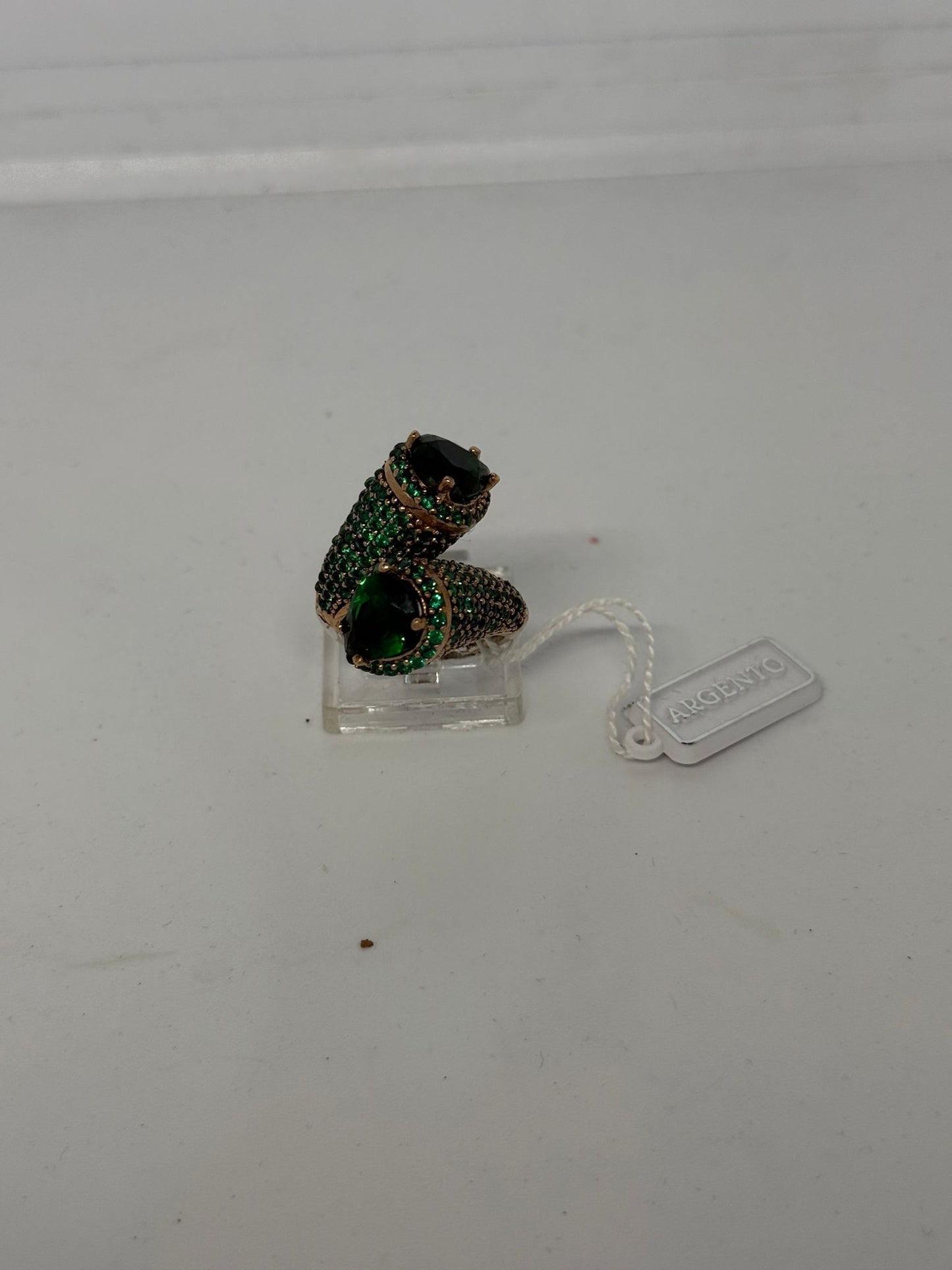 Anello in argento 925 radice di smeraldo