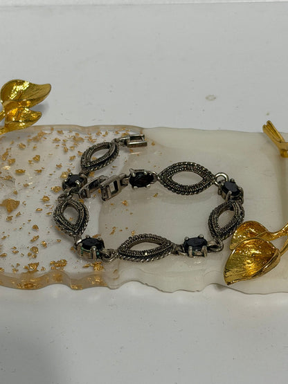 Bracciale in argento 925 con zaffiro blu e marcasiti
