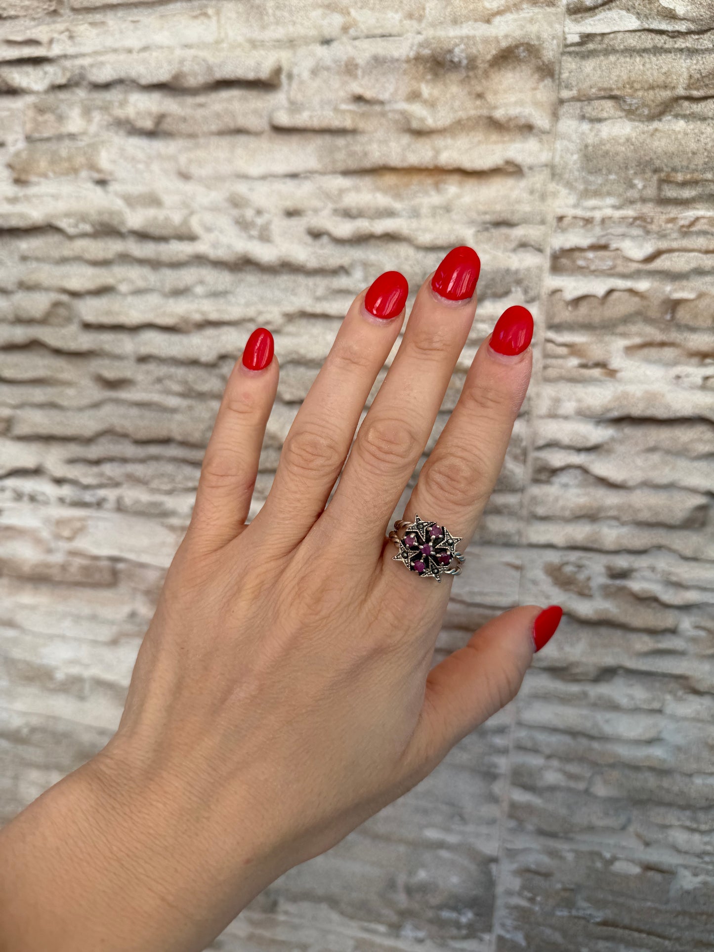 Anello in argento 925 rubino